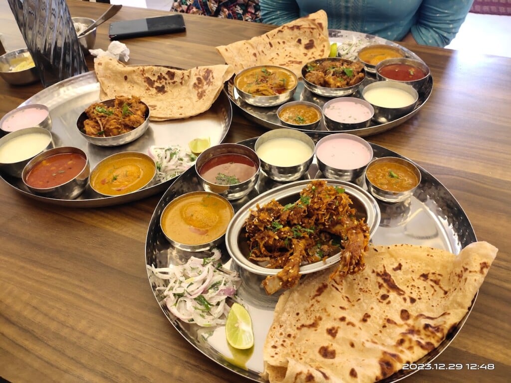 The Thalis ( Kolhapuri Thali ) - Best kolhapuri Non-veg thali in kolhapur