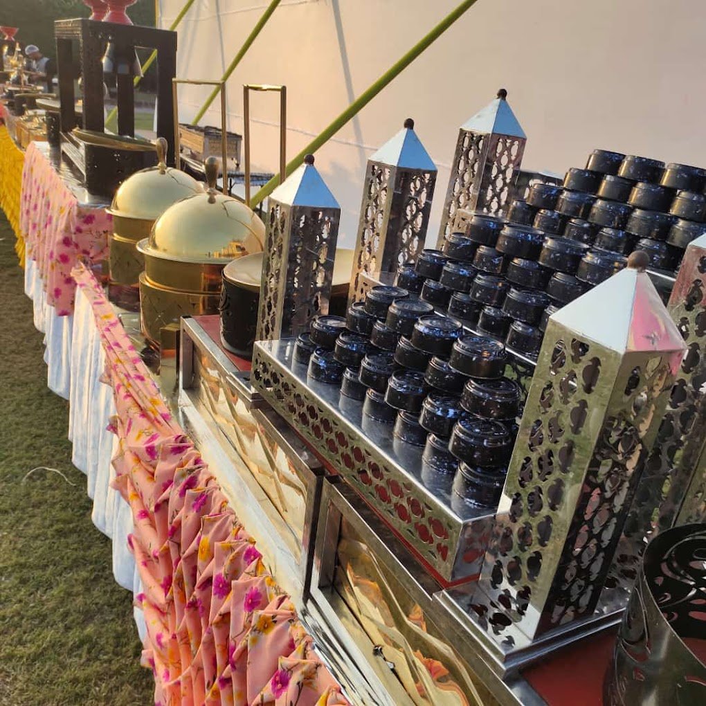 Shri charbhuja catrers - 4