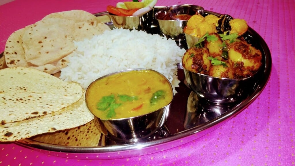 Mom's Rasoi & Catering services - 5
