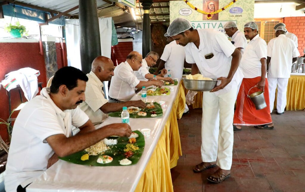 BHARATHI CATERING - 2