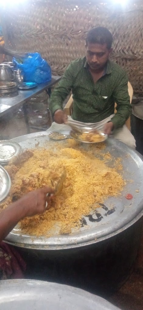 Dheen Samayal Kulu & Catering - 4