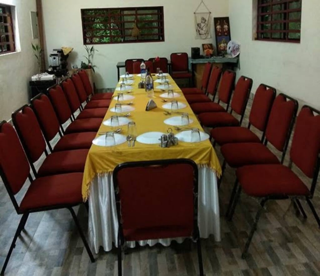 Royal Treat Garden Party Place & Caters - 5