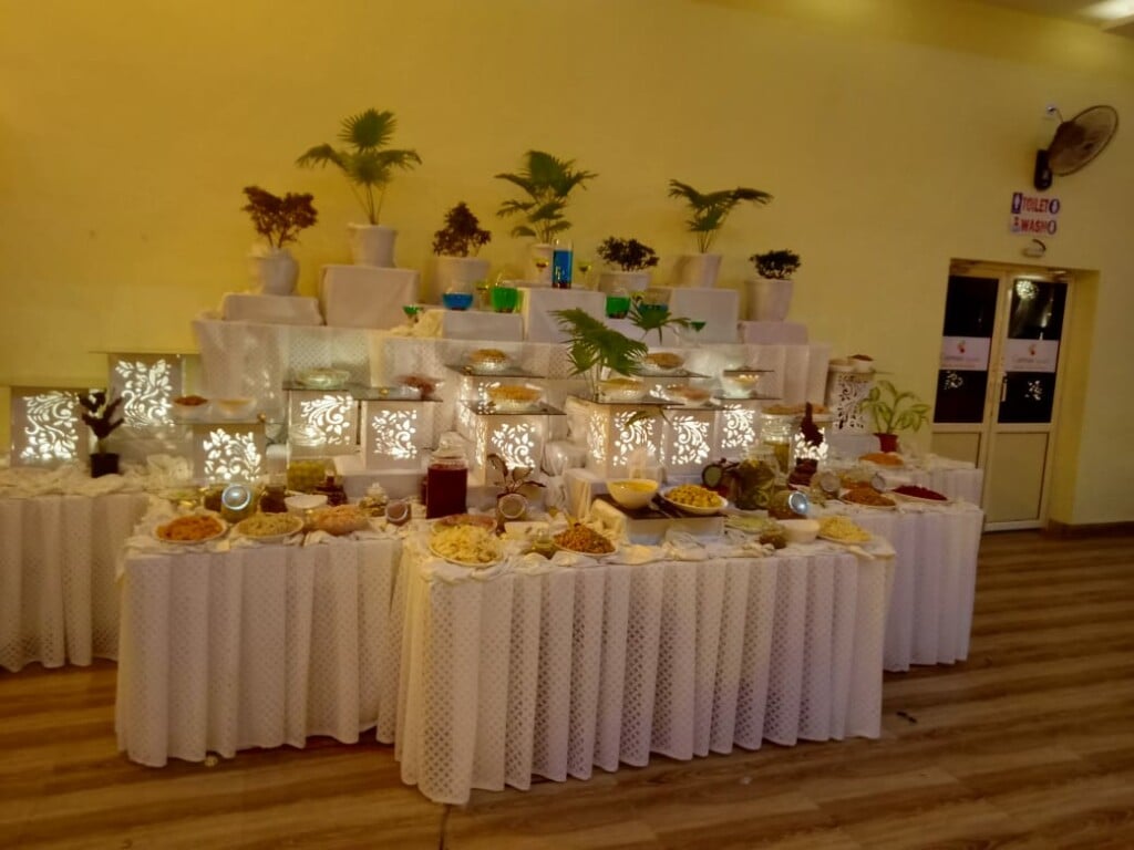 SILVERTOP CATERERS - 4