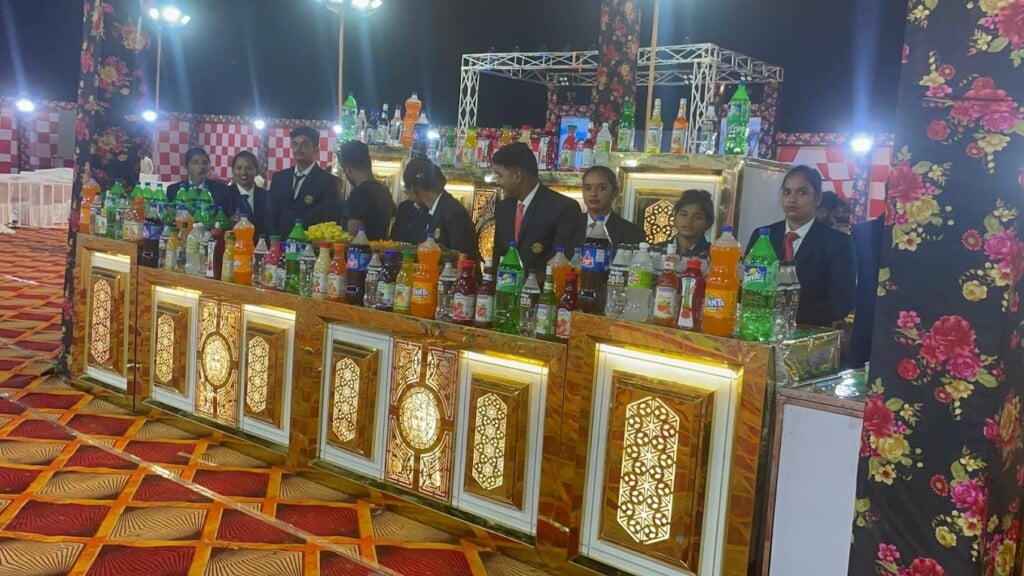 VYSAKHI CATERING SERVICES VIZAG /MuraliNagar - 3