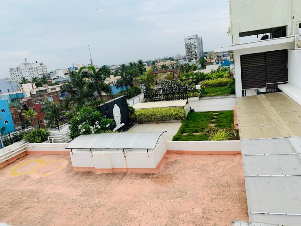 EG CONSTRUCTIONS - 4