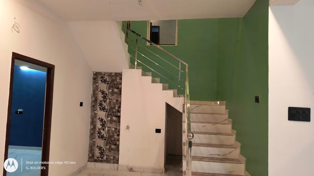 STRAIGHT LINE BUILDING CONTRACTORS - 2