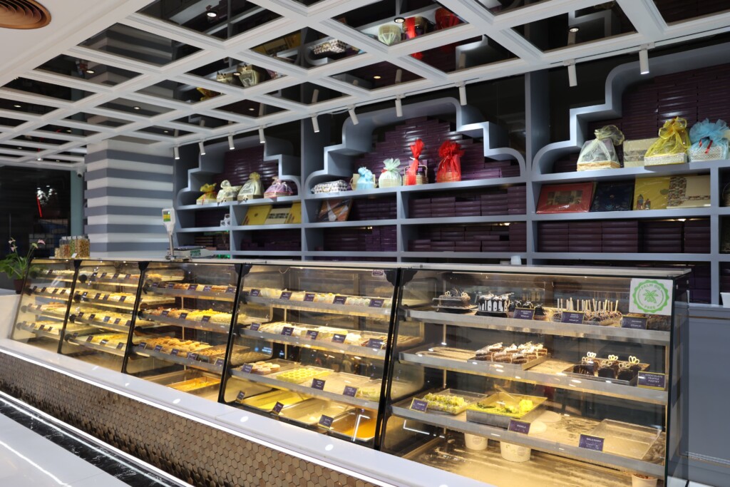 Mithai Mahal Veg Restaurant & Sweets - 5