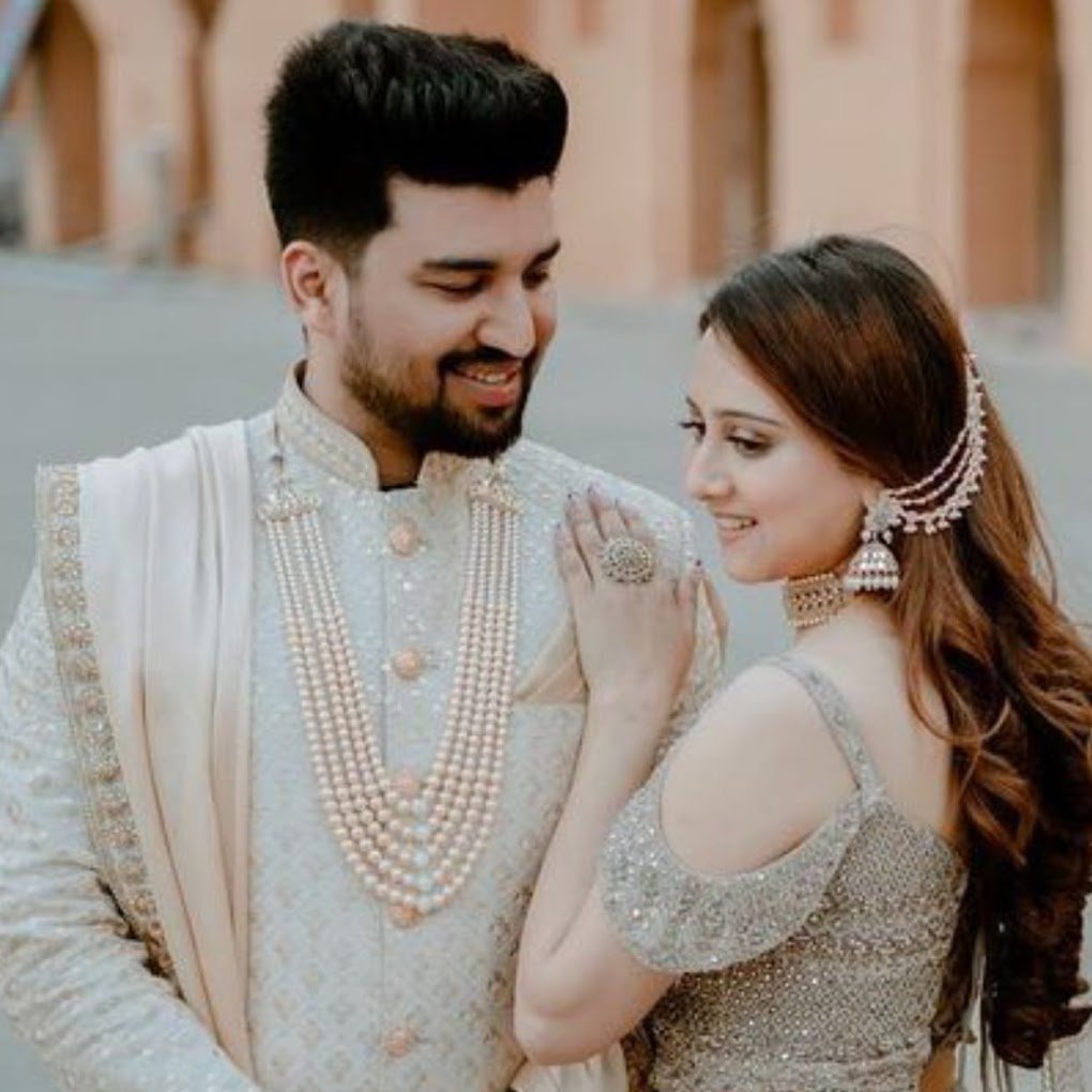 Aakash Textile- Pre-wedding Dresses on Rent in Jaipur, Sherwani on Rent in Jaipur, Customize outfits in Jaipur - 4