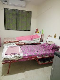 Grandeur Stay Ladies Hostel - 3