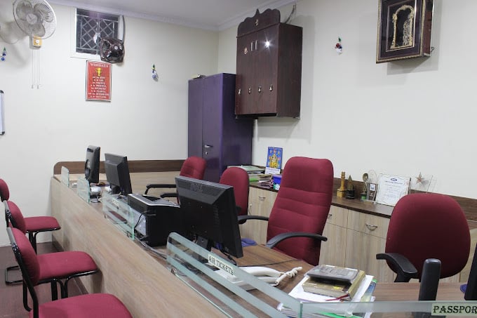 Sabari Air Travelss - 4