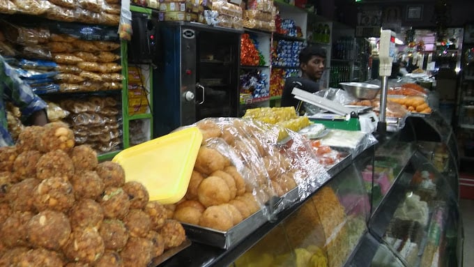 New Rekha Sweets And Bakeries - 3