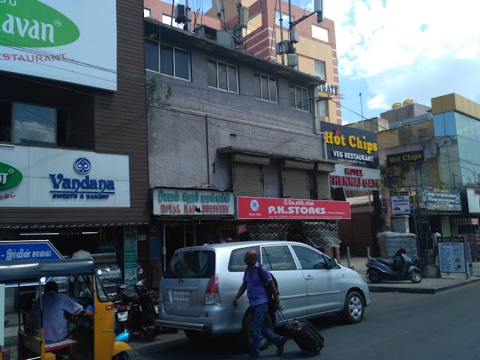 VANDANA SWEETS AND BAKERY - 2