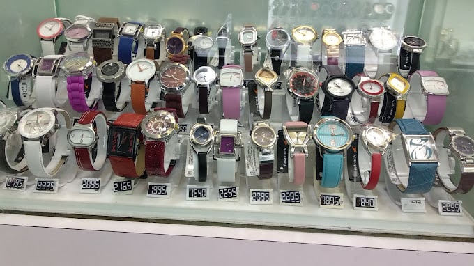 SBS Watch Square - 5