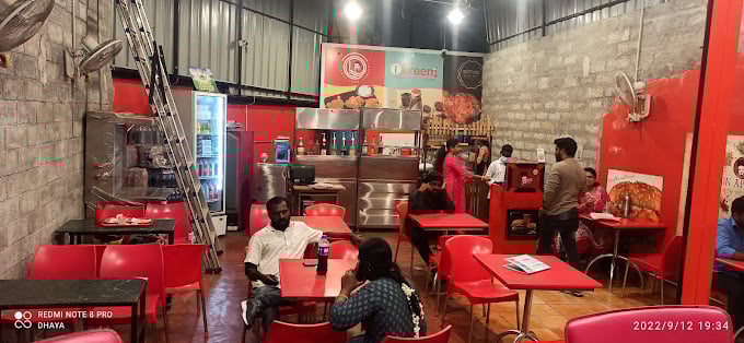 Floweraura - Flowers & Cake Shop in Chennai - 2