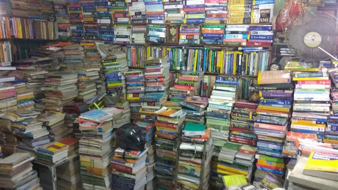 OM Adhiparasakthi Old Book Shop - 4