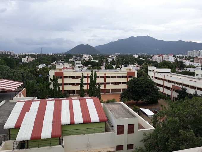 Chinmaya Vidyalaya Matriculation Hr.Sec School - 4