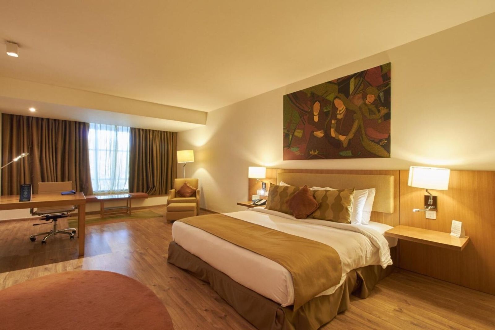 Radisson Blu Plaza Hotel Hyderabad Banjara Hills - 4