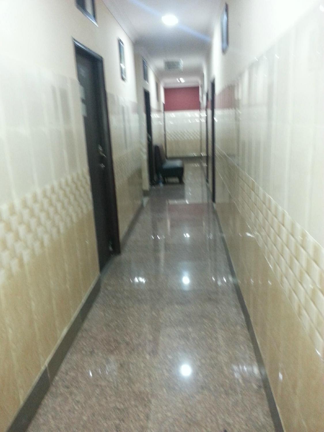 Hotel Asian Residency - 4