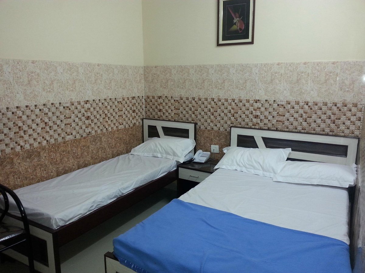 Hotel Asian Residency - 3