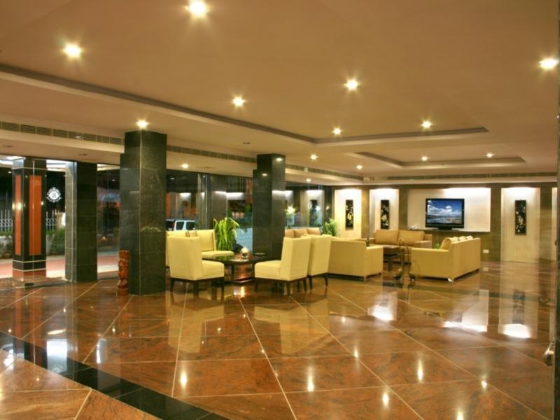 Hotel Maharaja Classic Inn - 2