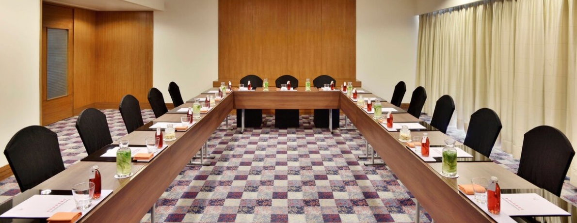 Courtyard by Marriott Hyderabad - 2