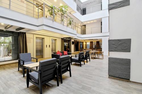 Monday Hotels Hitec City - 2