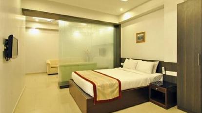 The Curzon Court - 4