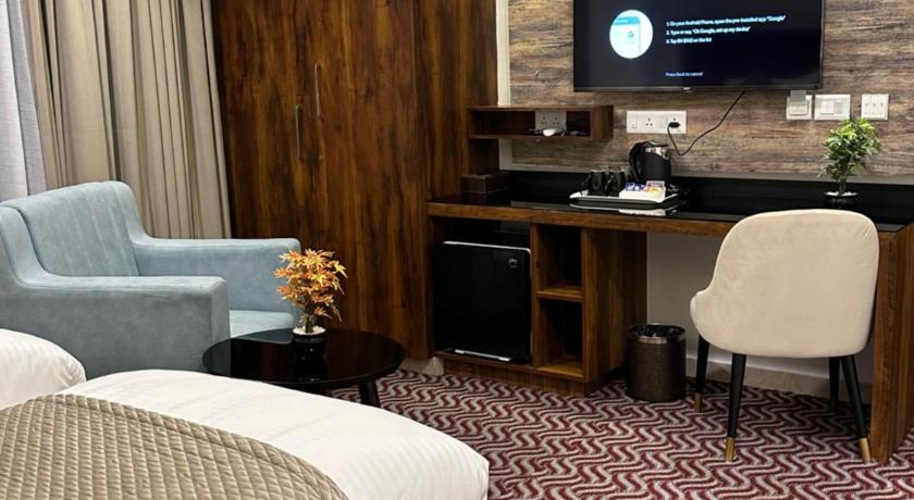 Royal Ace Boutique Hotel - 3