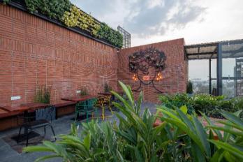 Le Foliage By TGI - 2