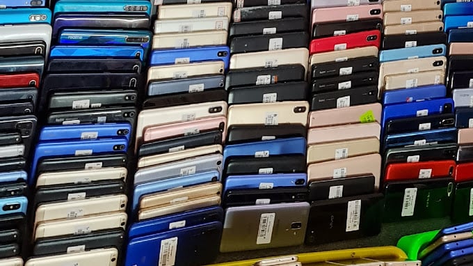 O2 Mobiles TRUE COMMUNICATION - 3