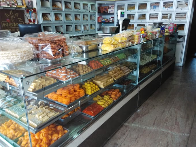 Nellai Sri Kannan Sweets & Bakers - 2