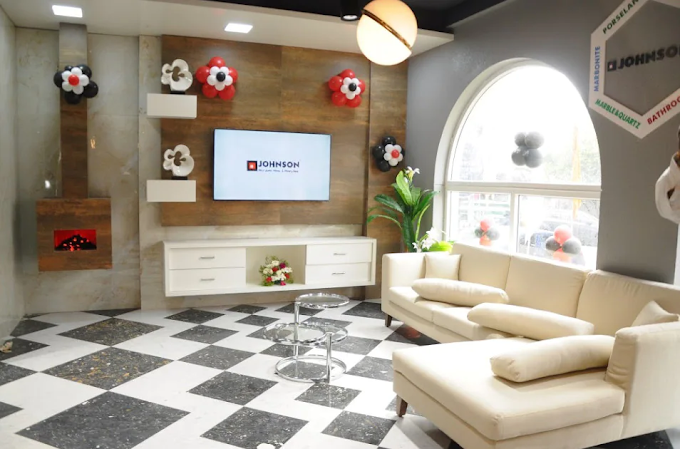 House of Johnson Experience Centre - 3