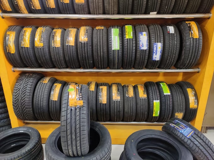 R.R TYRES TYRE SHOP - 4
