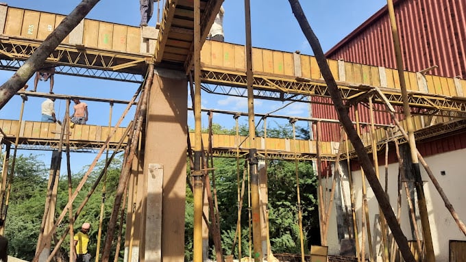 The Executive Grande PG for Men Unit 2 - 2