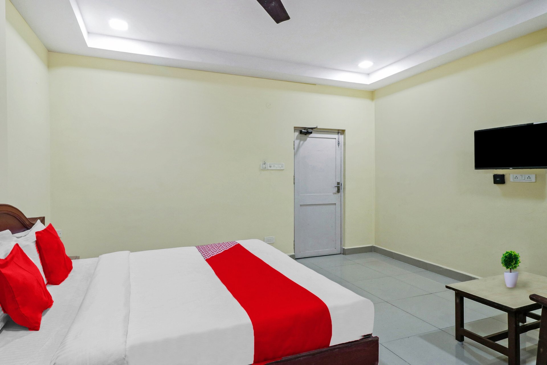 O G Silver Hotels Mount Road - 4