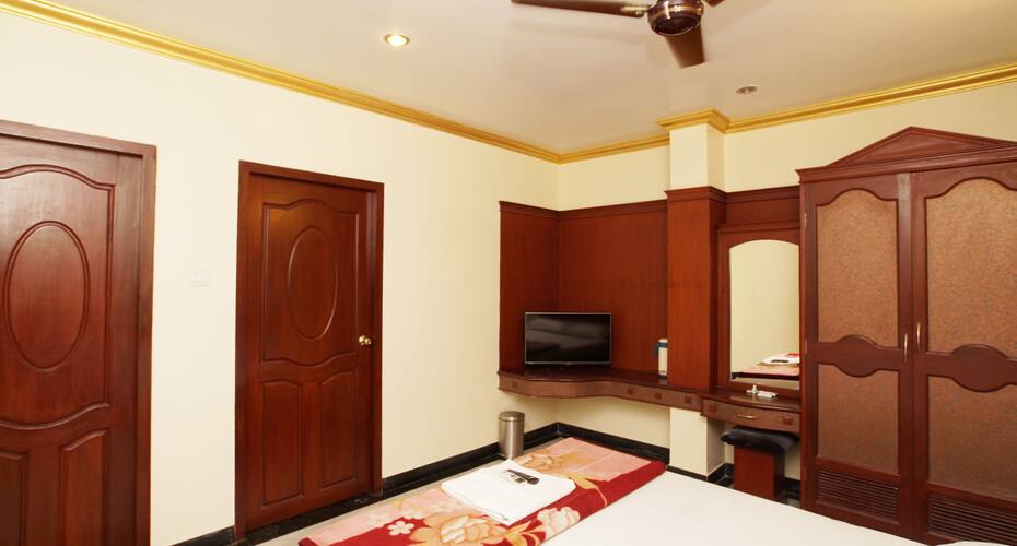 Egmore Hotel Krishna Park - 3