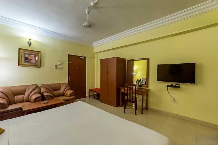 Kings Hotel - Egmore - 4
