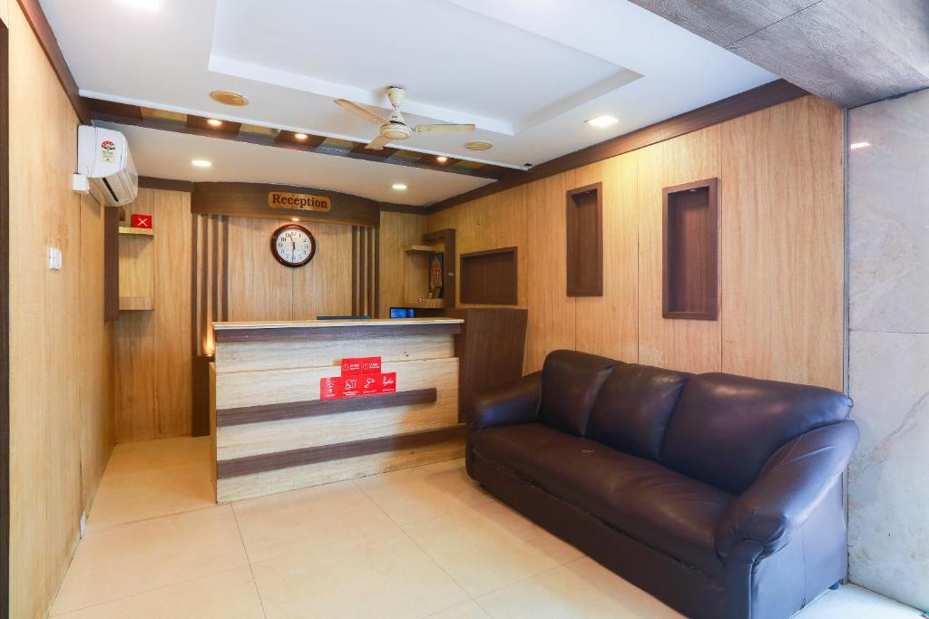 Flagship The Prince Park Near Pvr Spi Palazzo Chennai - 2