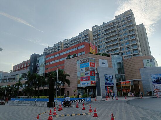 BOULEVARD by Design Hotel Chennai