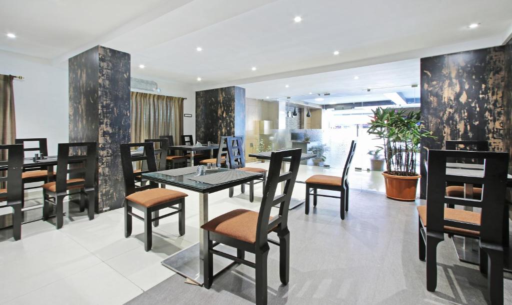 Itsy By Treebo - Jansi Residency - 3