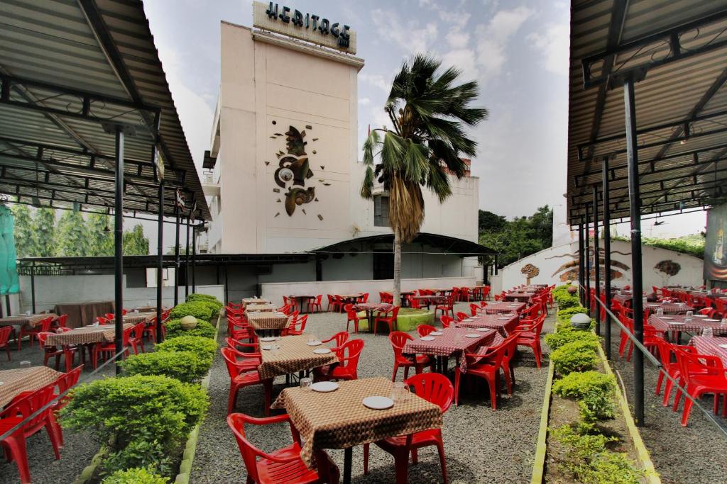 Hotel Heritage Inn - 2