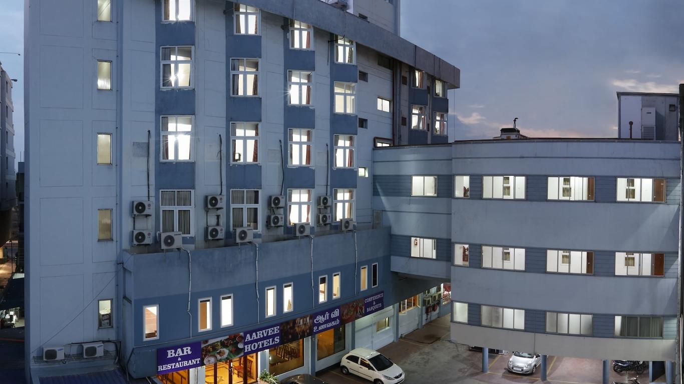 Sri Aarvee Hotel