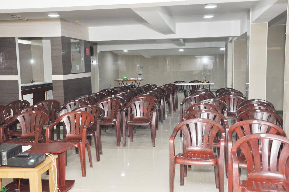 Hotel Srri Aswini Deluxe - 2