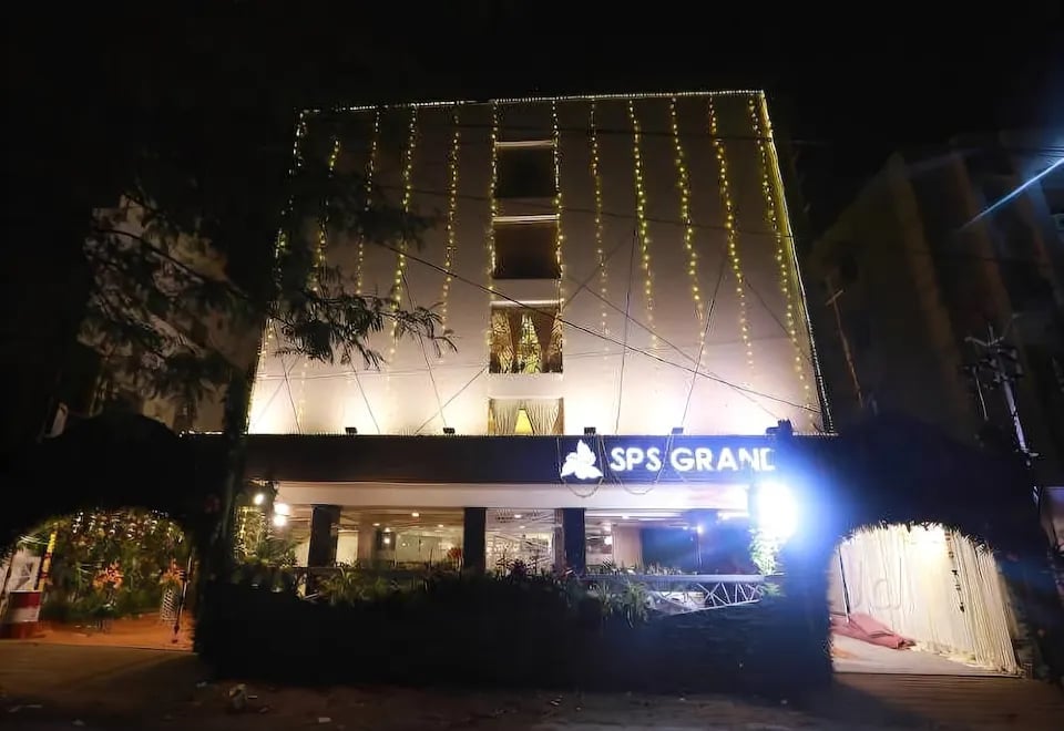 SPS GRAND INN