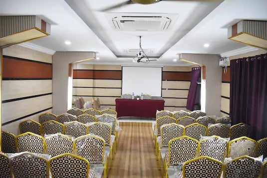 Hotel APPLE PARK INN - 3