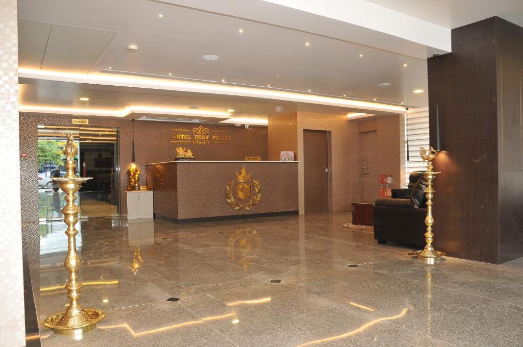 Hotel Ruby Palace - 2