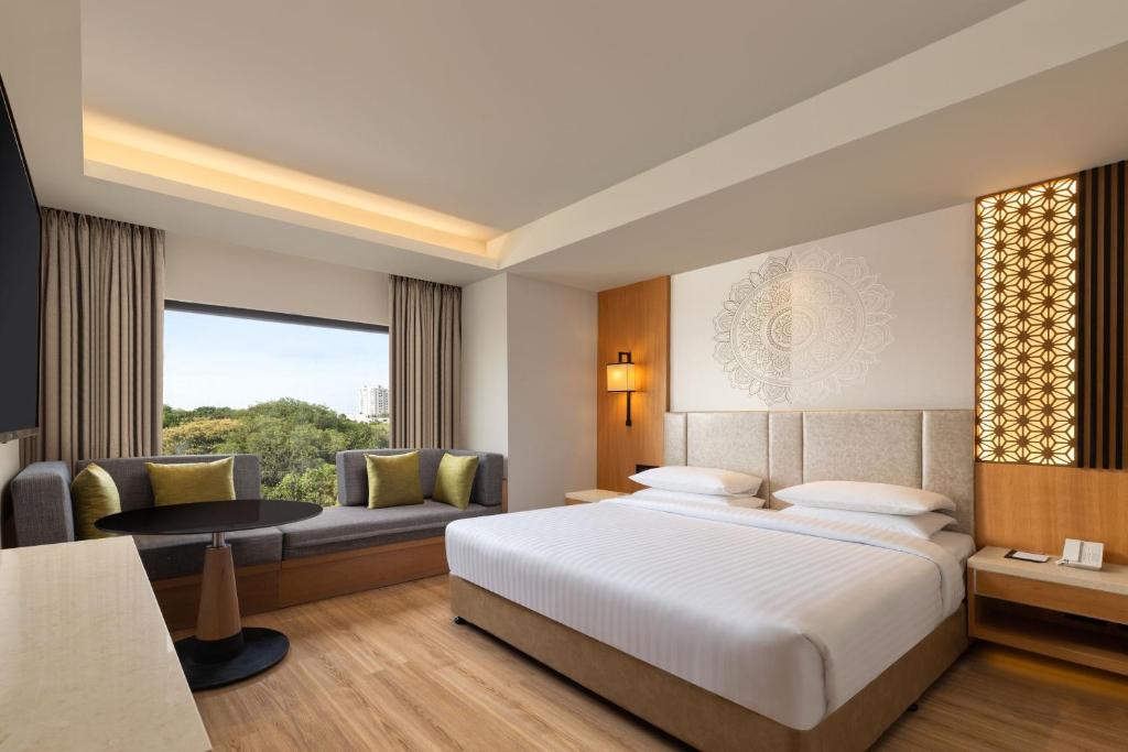 Courtyard by Marriott Tiruchirappalli - 4