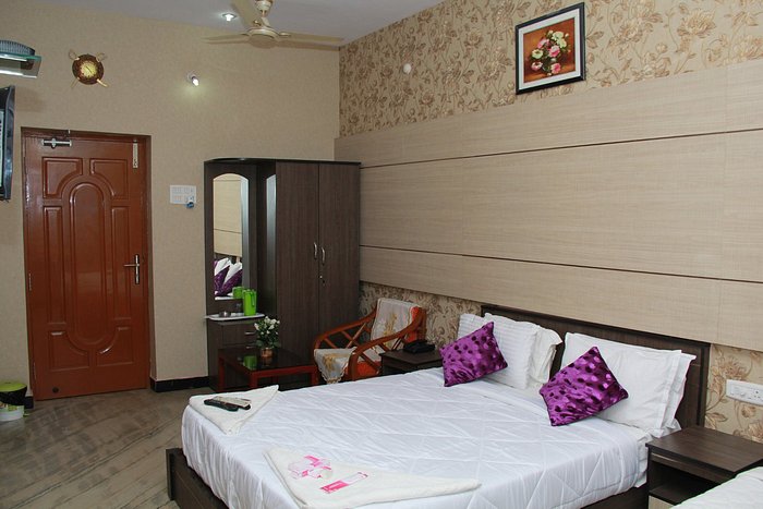 Hotel Vaani Villa - 4