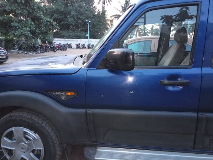 Zoomcar Self drive car rental - 4