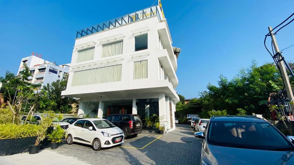 The Terrace by Ladder mgd by CITRINE